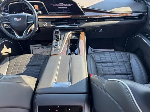 Used 2022 Cadillac Escalade ESV Sport Platinum AWD/4WD image 11