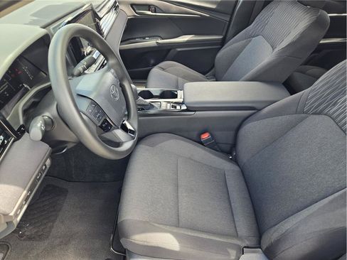 Used 2025 Toyota Camry LE FWD image 13