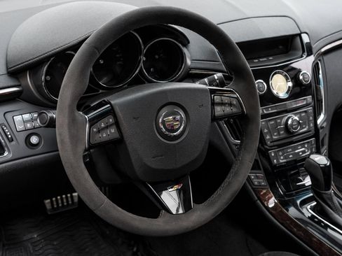 Used 2011 Cadillac CTS V image 18