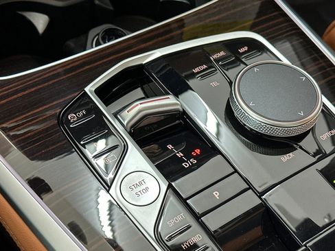 New 2026 BMW X5 xDrive50e w/ Premium Package image 15