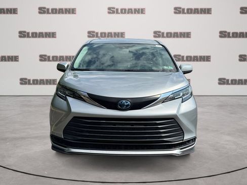 Used 2022 Toyota Sienna LE FWD image 8