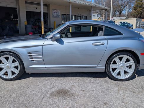 Used 2004 Chrysler Crossfire Coupe RWD image 4