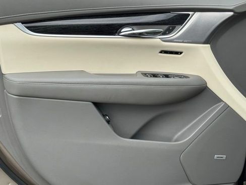 Certified 2023 Cadillac XT6 Premium Luxury image 15