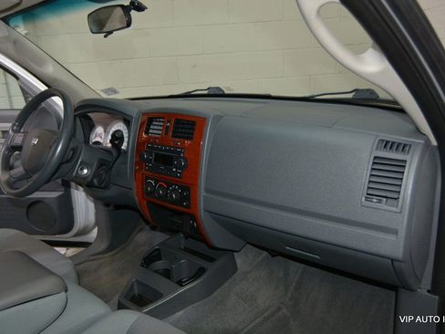 Used 2005 Dodge Dakota SLT image 12