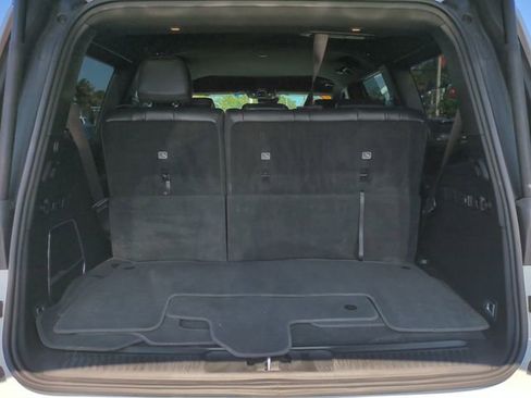 Used 2022 Jeep Wagoneer Series II RWD image 14