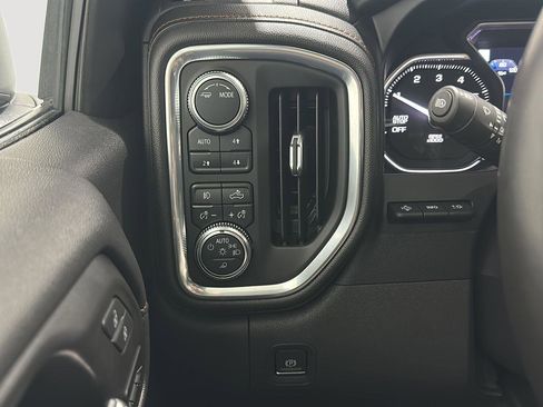 Used 2021 GMC Sierra 1500 AT4 image 17