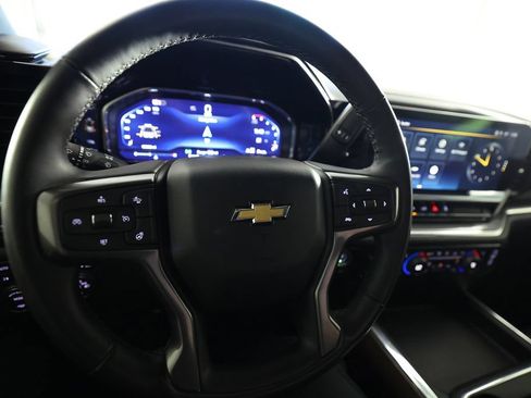 Used 2024 Chevrolet Silverado 2500 High Country w/ Technology Package AWD/4WD image 19