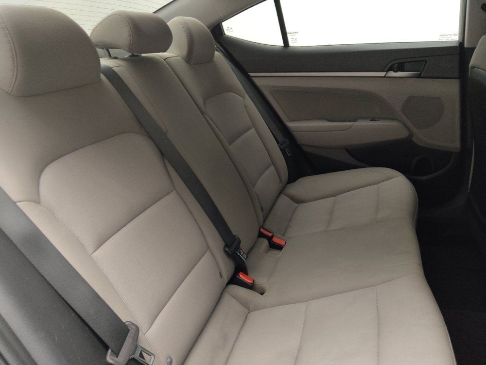 Used 2018 Hyundai Elantra SEL FWD image 19