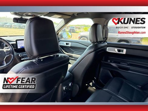 Used 2020 Ford Explorer Limited w/ Class III Trailer Tow Package AWD/4WD image 42