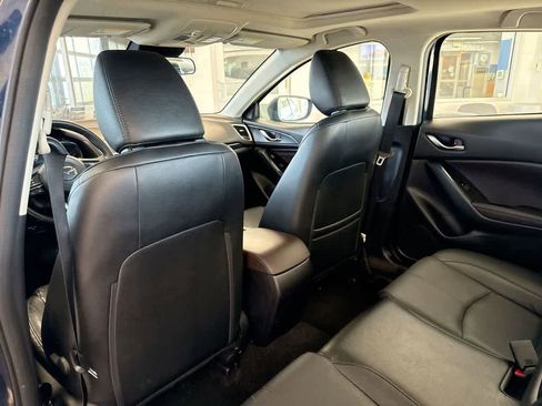 Used 2018 MAZDA MAZDA3 Grand Touring image 20