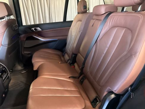 Used 2020 BMW X7 xDrive40i w/ Premium Package AWD/4WD image 18