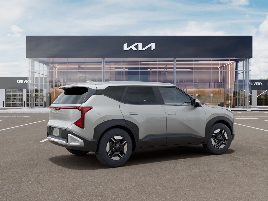 New 2027 Kia Seltos LX FWD image 6