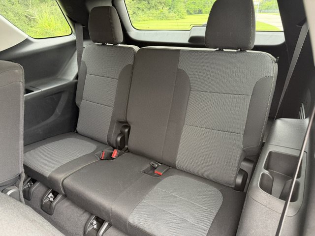 Used 2020 Chevrolet Traverse LS FWD image 13