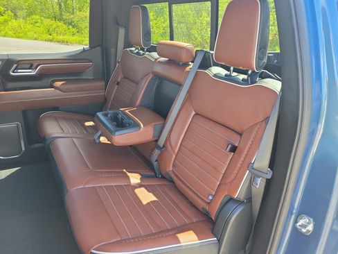 Used 2025 GMC Sierra 1500 Denali Ultimate AWD/4WD image 16