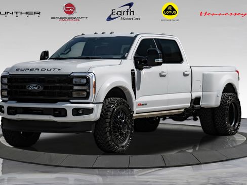 Used 2026 Ford F450 Platinum w/ FX4 Off-Road Package AWD/4WD image 1