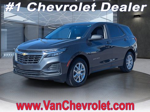 Used 2022 Chevrolet Equinox LS w/ LS Convenience Package image 1