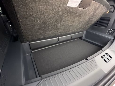 New 2026 Ford Explorer Active w/ Active Comfort Package image 73