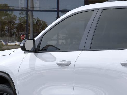 New 2027 Chevrolet Traverse RS w/ LPO, Floor Liner Package FWD image 12