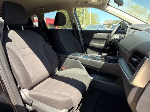 Used 2024 Nissan Rogue S image 14