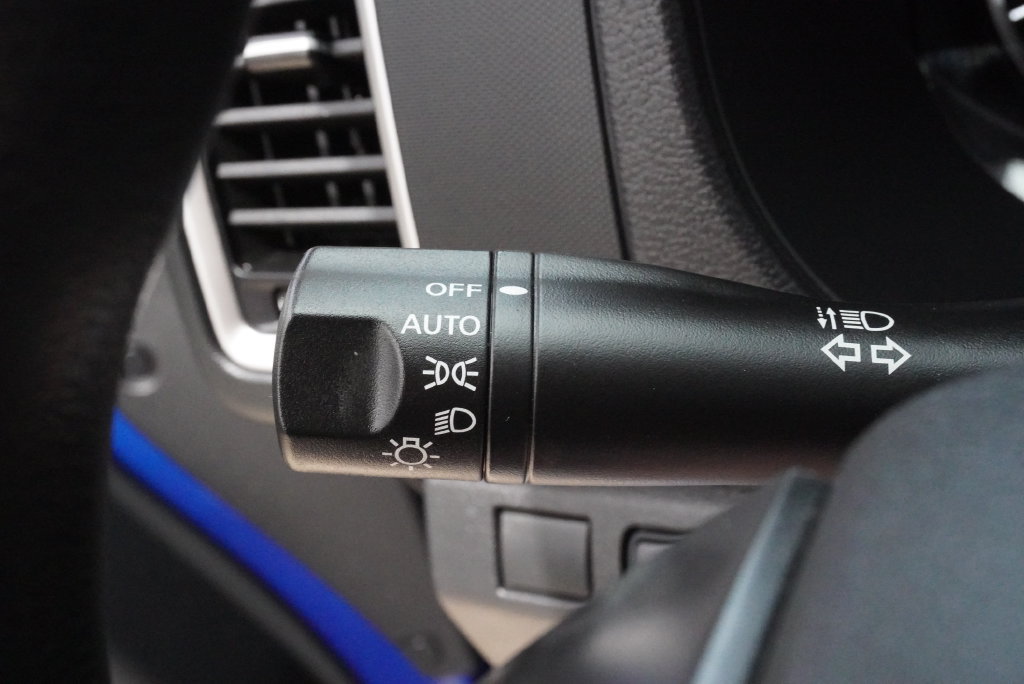 Used 2024 Nissan Frontier SV RWD image 24