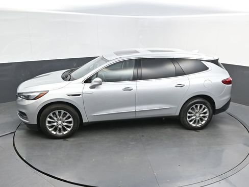 Used 2019 Buick Enclave Essence FWD image 30