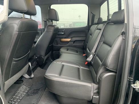 Used 2018 Chevrolet Silverado 1500 LTZ image 24