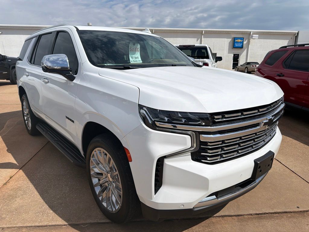 Used 2024 Chevrolet Tahoe Premier w/ Premium Package AWD/4WD image 3