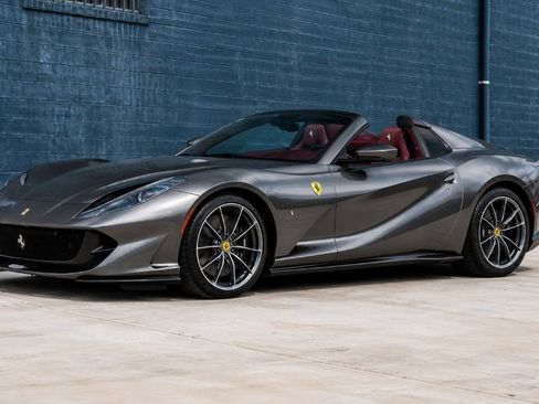 Used 2023 Ferrari 812 GTS RWD image 1