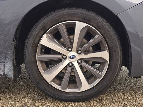 Used 2017 Subaru Legacy 2.5i Limited image 34
