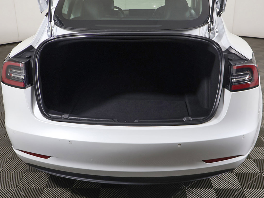 Used 2020 Tesla Model 3 Standard Range Plus RWD image 15