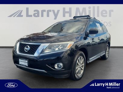 Used 2014 Nissan Pathfinder SL w/ SL Tech Package