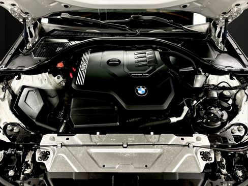 Used 2022 BMW 330i xDrive Sedan w/ M Sport Package AWD/4WD image 42