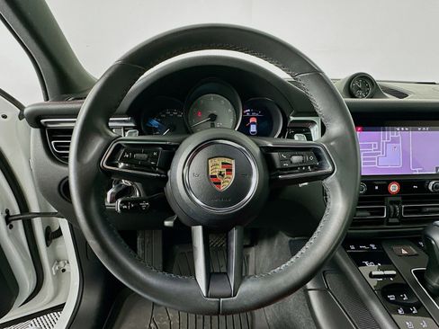 Used 2023 Porsche Macan S AWD/4WD image 11