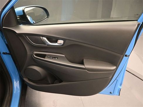 Used 2022 Hyundai Kona SEL w/ Convenience Package image 9