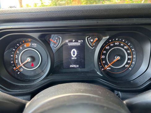 Used 2025 Jeep Wrangler Unlimited Sport AWD/4WD image 40