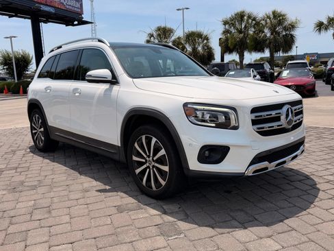 Used 2022 Mercedes-Benz GLB 250 image 6