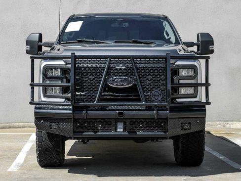 Used 2023 Ford F250 Lariat w/ Sport Appearance Package image 5