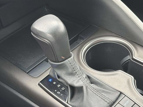 Certified 2023 Toyota Camry SE FWD image 15