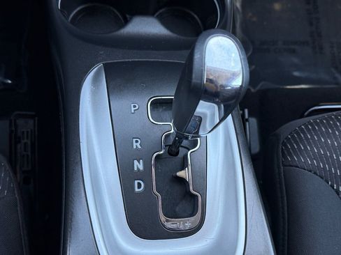 Used 2018 Dodge Journey SE w/ Blacktop Package FWD image 17