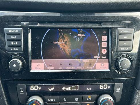 Used 2020 Nissan Rogue SL AWD/4WD image 10