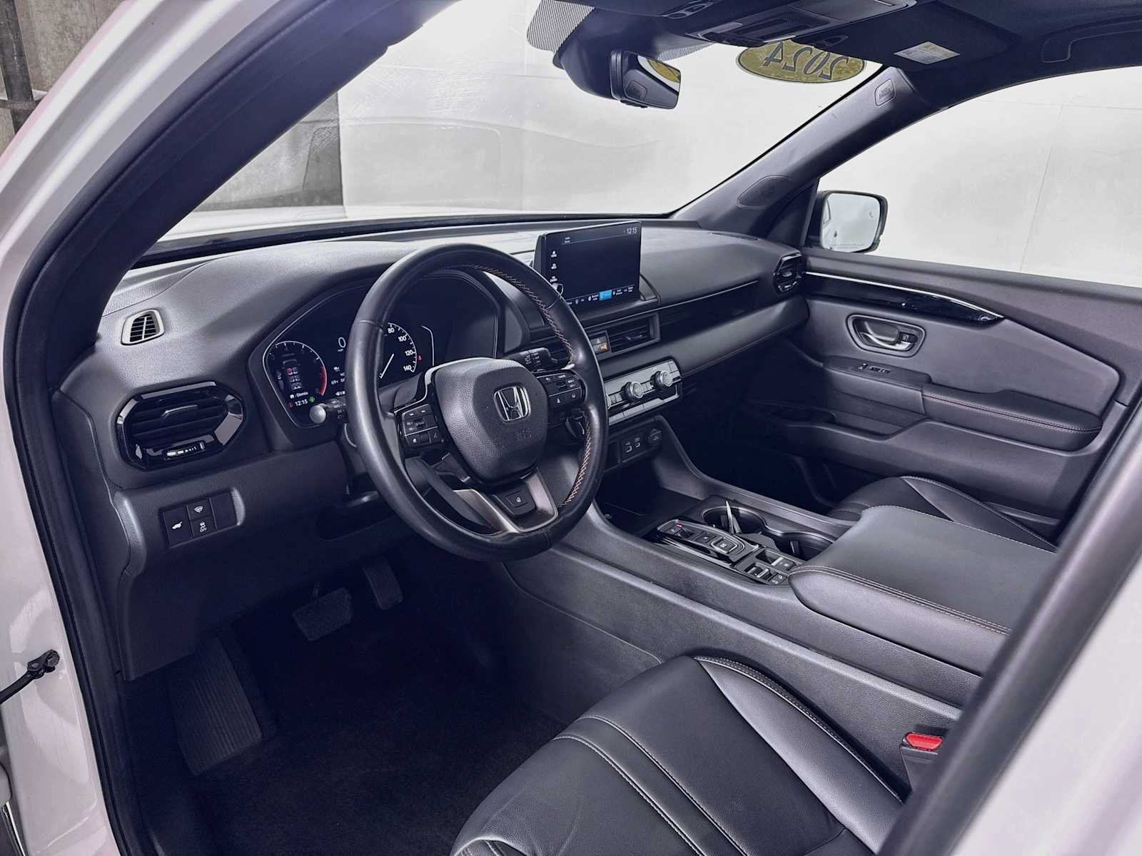 Certified 2024 Honda Pilot TrailSport image 9