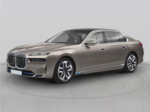 Used 2023 BMW i7 xDrive60 AWD/4WD image 1