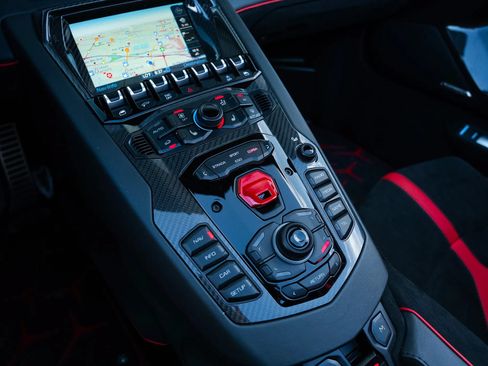Used 2021 Lamborghini Aventador SVJ AWD/4WD image 55