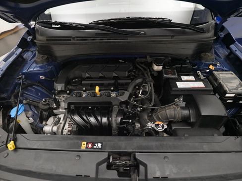 Used 2023 Hyundai Venue Limited w/ Cargo Package image 3