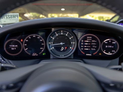 Used 2021 Porsche 911 Carrera S image 31