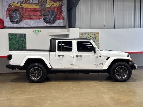 Used 2021 Jeep Gladiator Overland w/ Popular Equipment Package AWD/4WD image 4