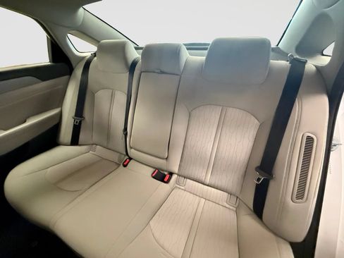 Used 2019 Hyundai Sonata Plug-In Hybrid FWD image 15