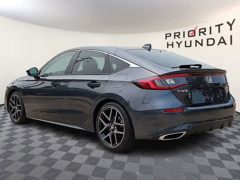Used 2023 Honda Civic Sport Touring image 6