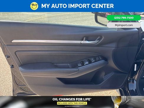 Used 2021 Nissan Altima 2.5 SL AWD/4WD image 10