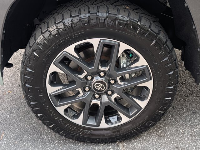 Used 2026 Toyota Tundra Limited AWD/4WD image 11